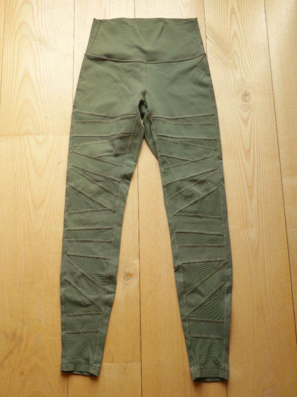 Lululemon Tech Mesh | Fatigue Green